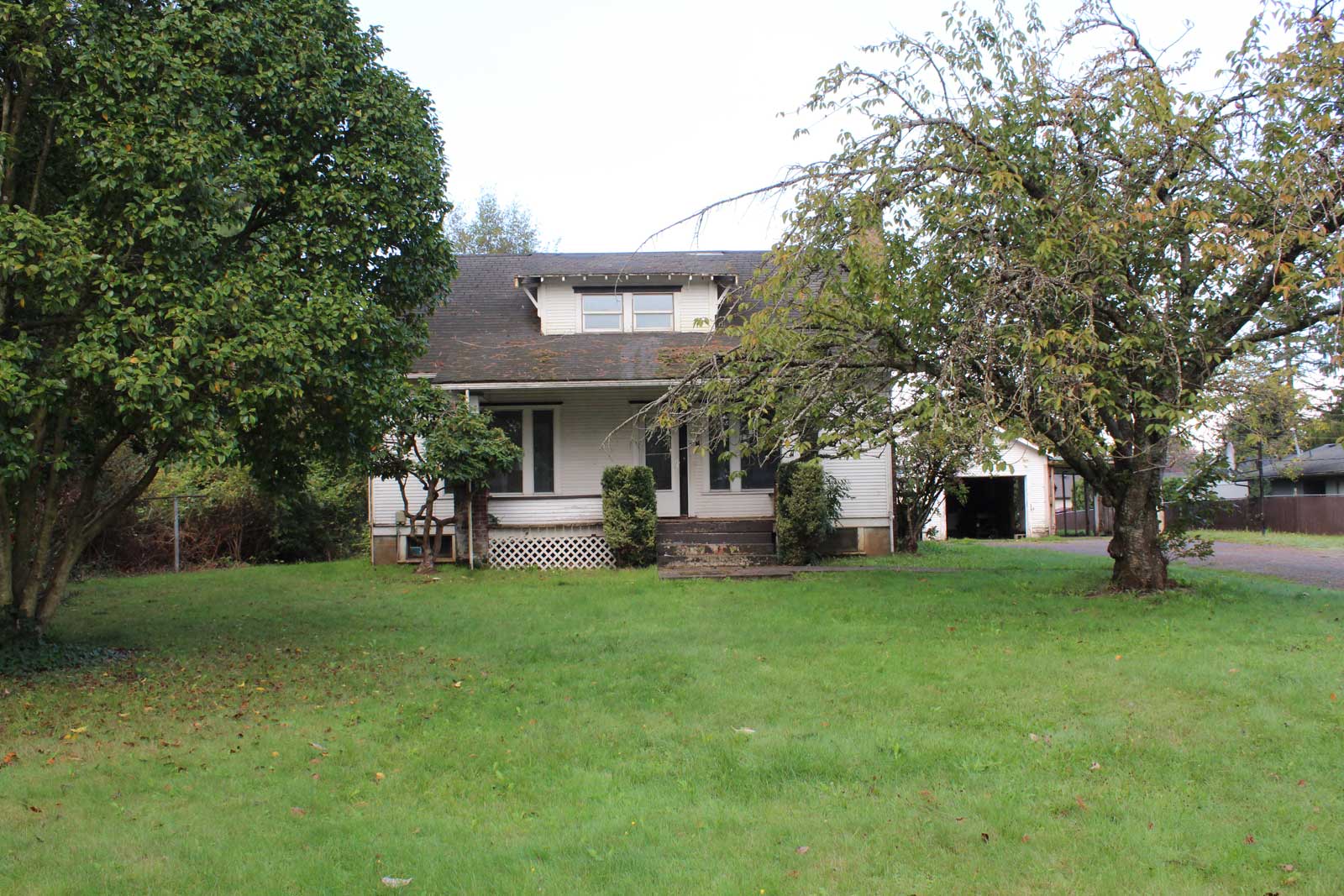 3 Old House on Hazel Dell Avenue scheduled for demolition